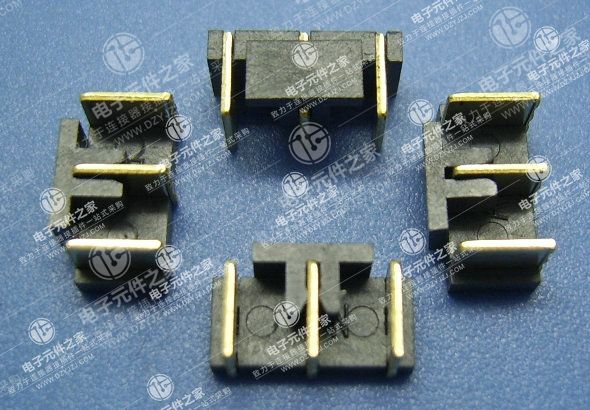 3.7PH 4.5H 3PIN 刀式电池座（无柱带帽）