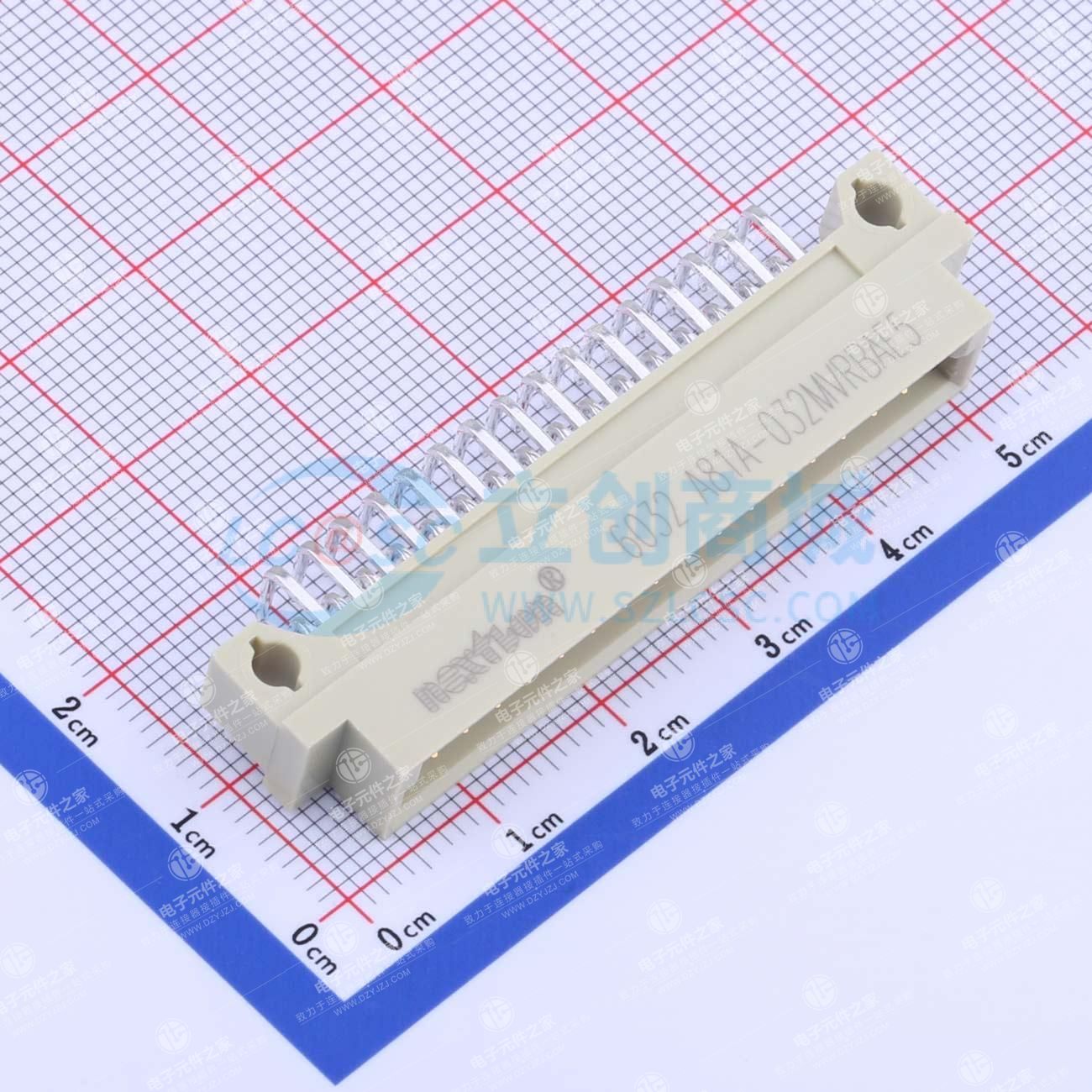 贝吉色 PIN:32P 间距:2.54mm 弯插