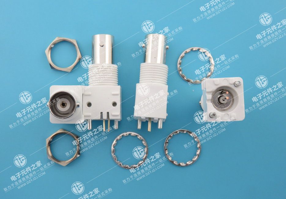 BNC 180°DIP 带孔 H35.0