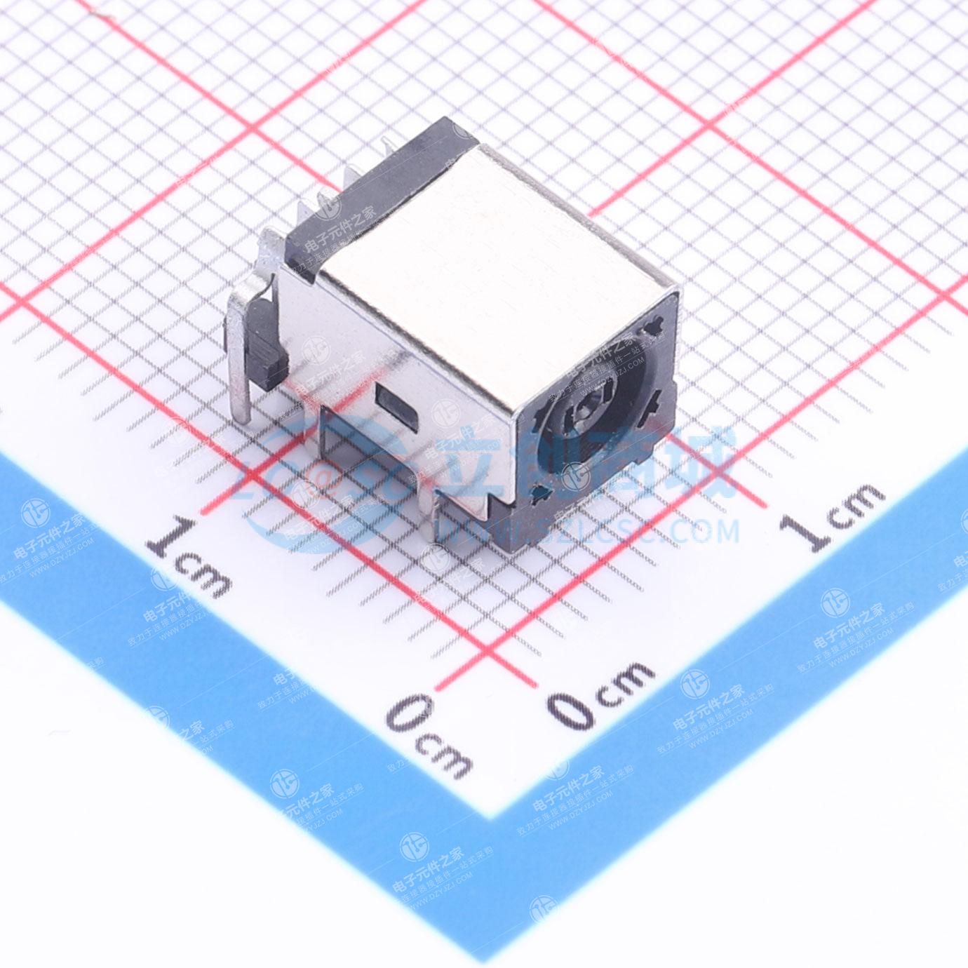 DC电源插座 内径:0.7mm 外径:2.8mm