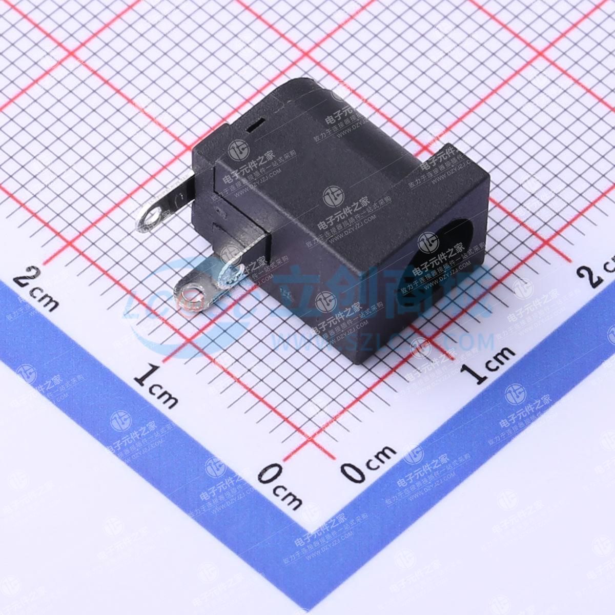 DC电源插座 内径:2mm 外径:6.3mm