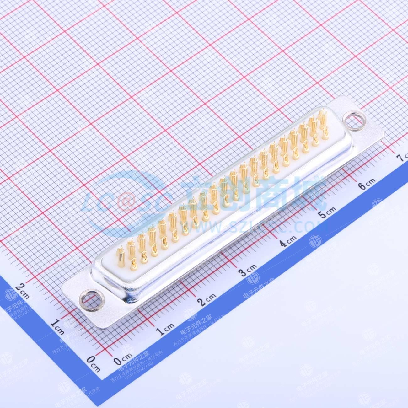 D-Sub 母 P数:62P