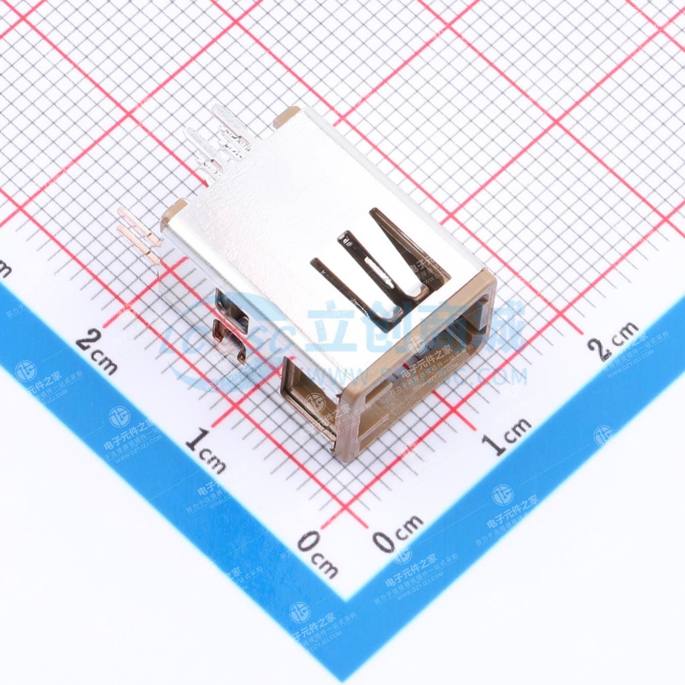 高速数据传输屏蔽连接器，带坚固汽车锁，支持多种接口，满足汽车测试标准