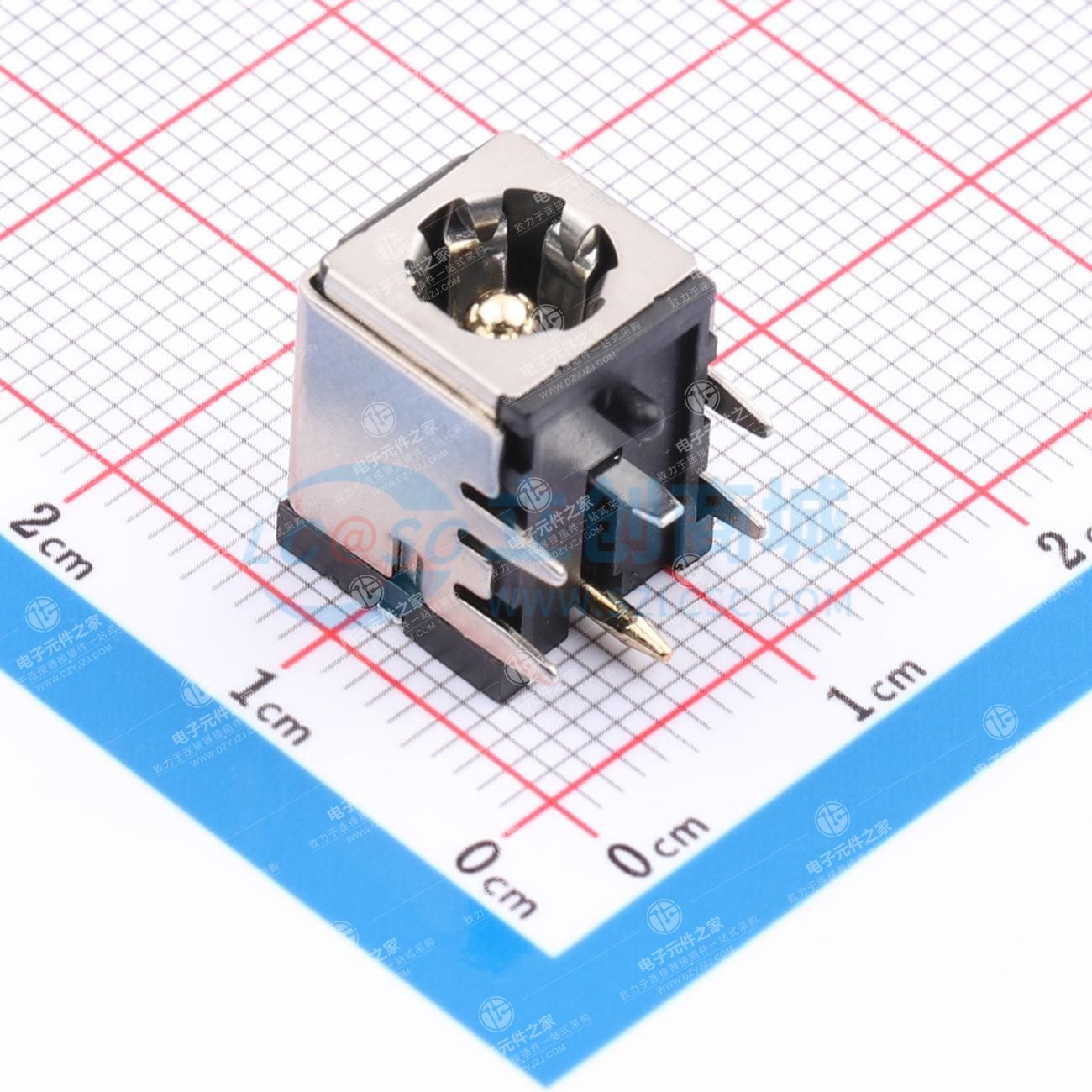 DC电源插座 内径:2.5mm 外径:6.8mm