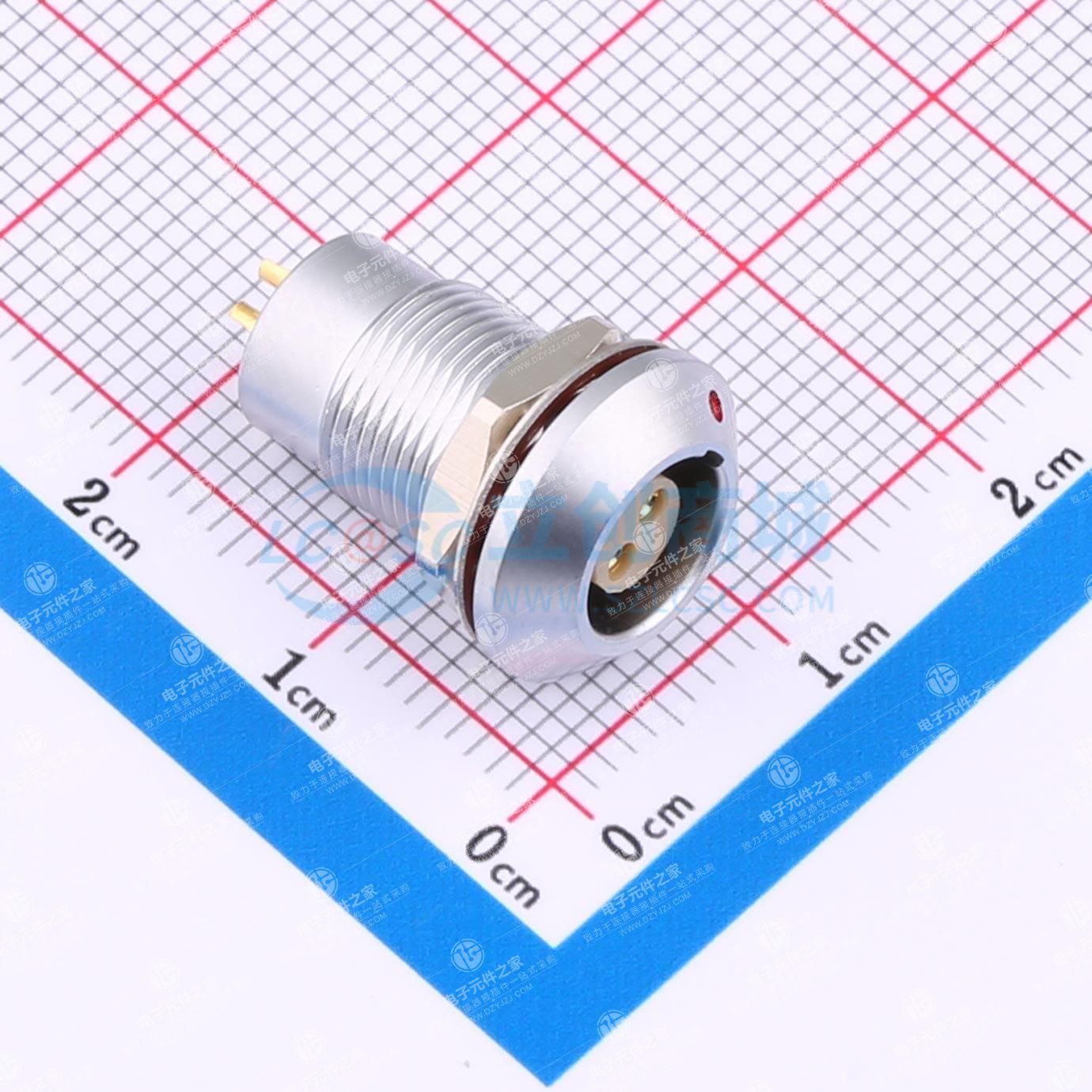 插合端直径0.9mm、工作温度-55~+150℃的插座