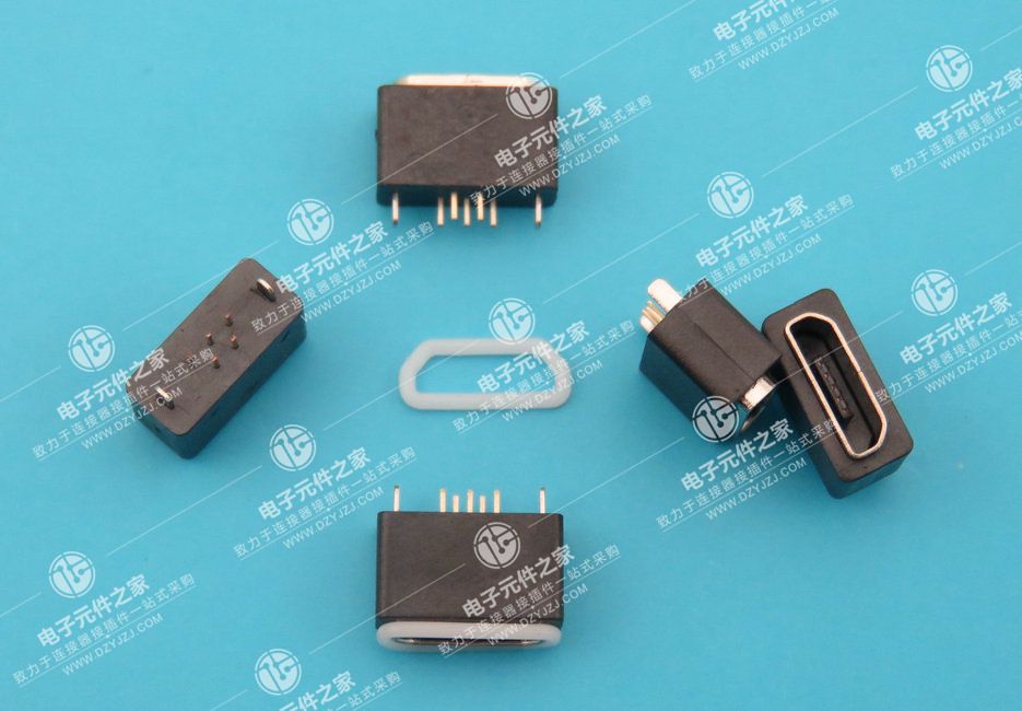MICRO USB 5P B口 180°直插防水半包