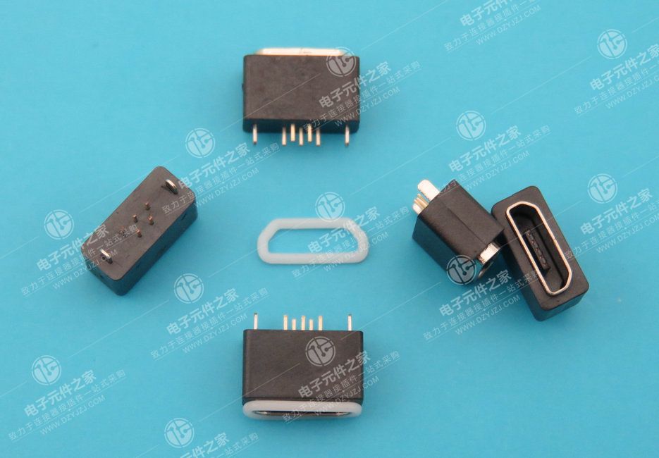 MICRO USB 5P B口 180°直插防水半包