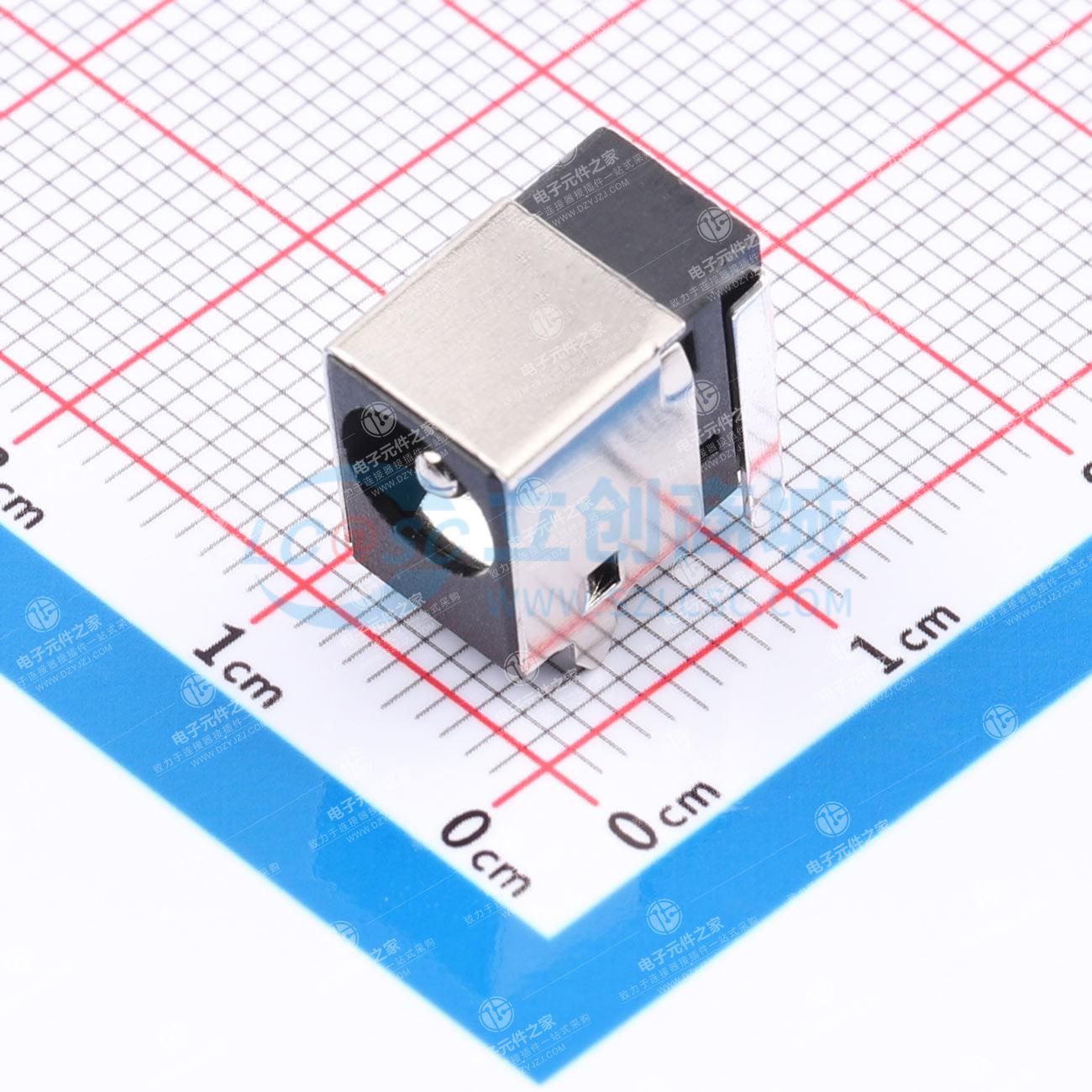 DC电源插座 内径:2mm 外径:6mm