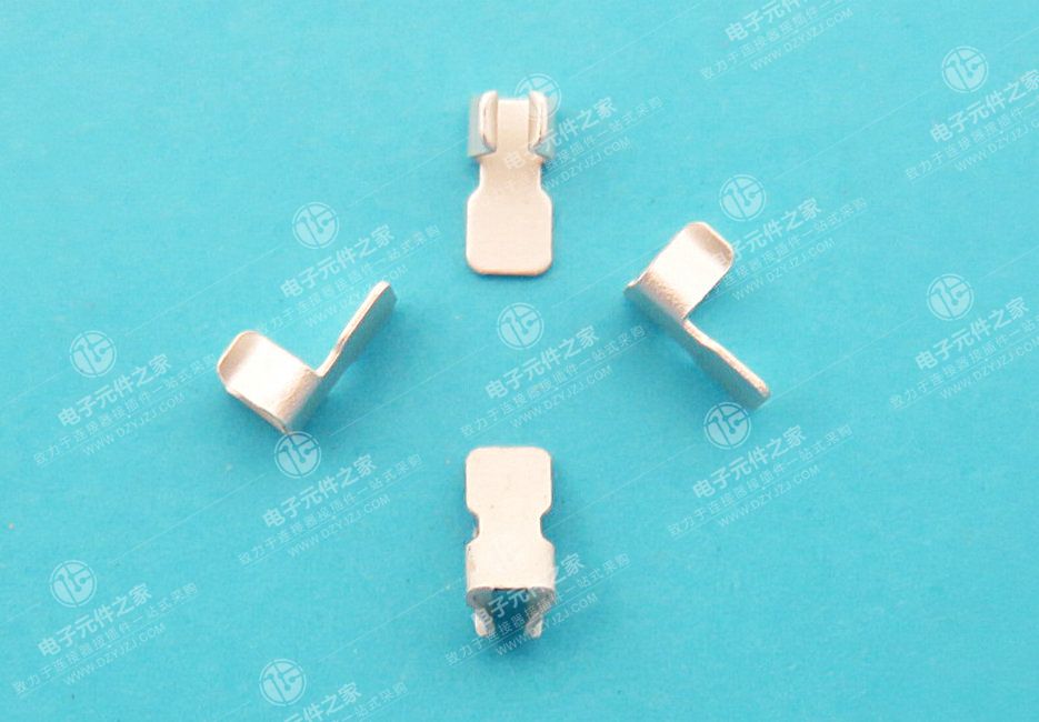 RF CABLE(φ1.13)L2.9-W1.54-H1.63