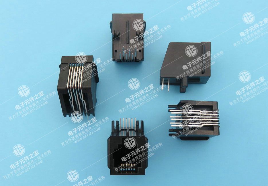 RJ11 6P6C 90°DIP 全塑带耳 尾部斜向下
