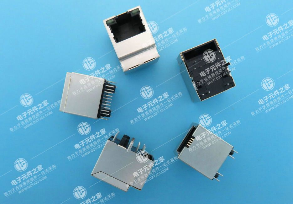 RJ45 180° DIP 1000BASE 带灯（带缺口）