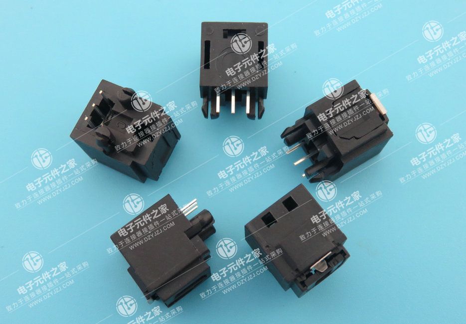 T05B 光纤插座发射