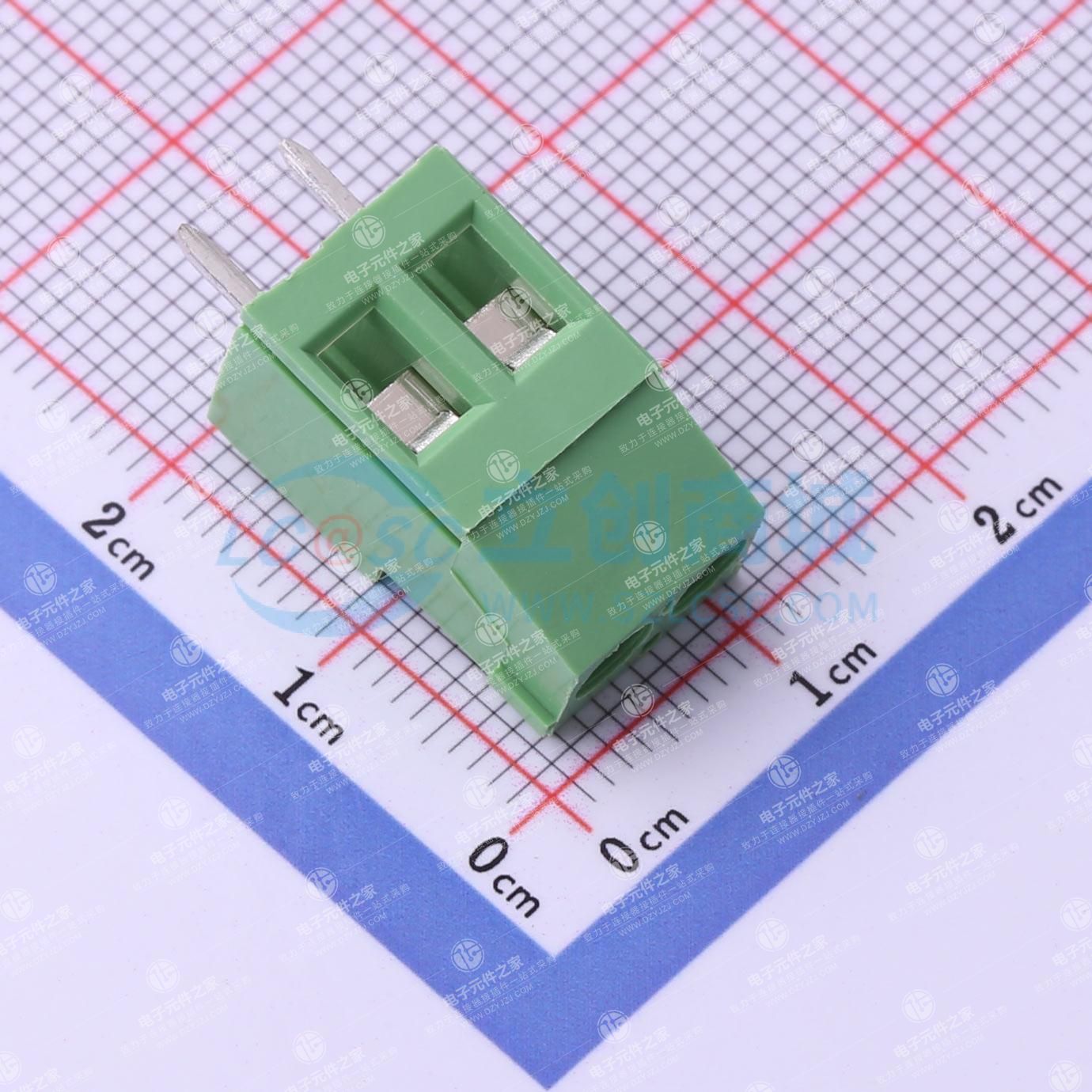 绿色微黄 5mm 直插 排数:1 每排P数:2